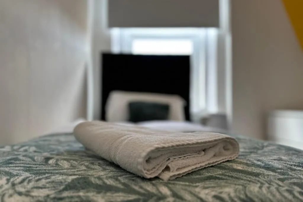 ניוקאסל 5 Bedrooms Eastbourne-Luna Apartments