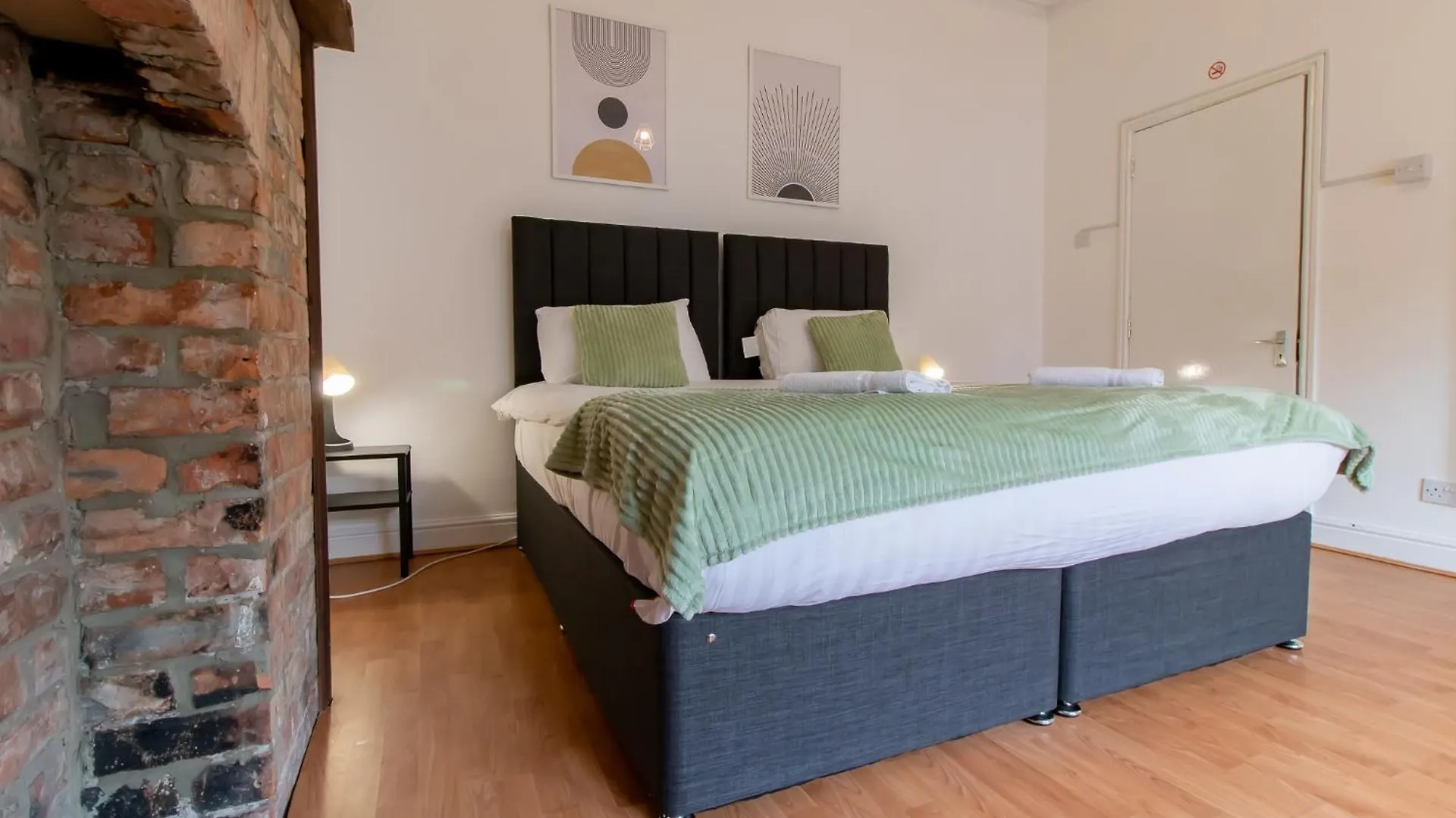 ניוקאסל 5 Bedrooms Eastbourne-Luna Apartments