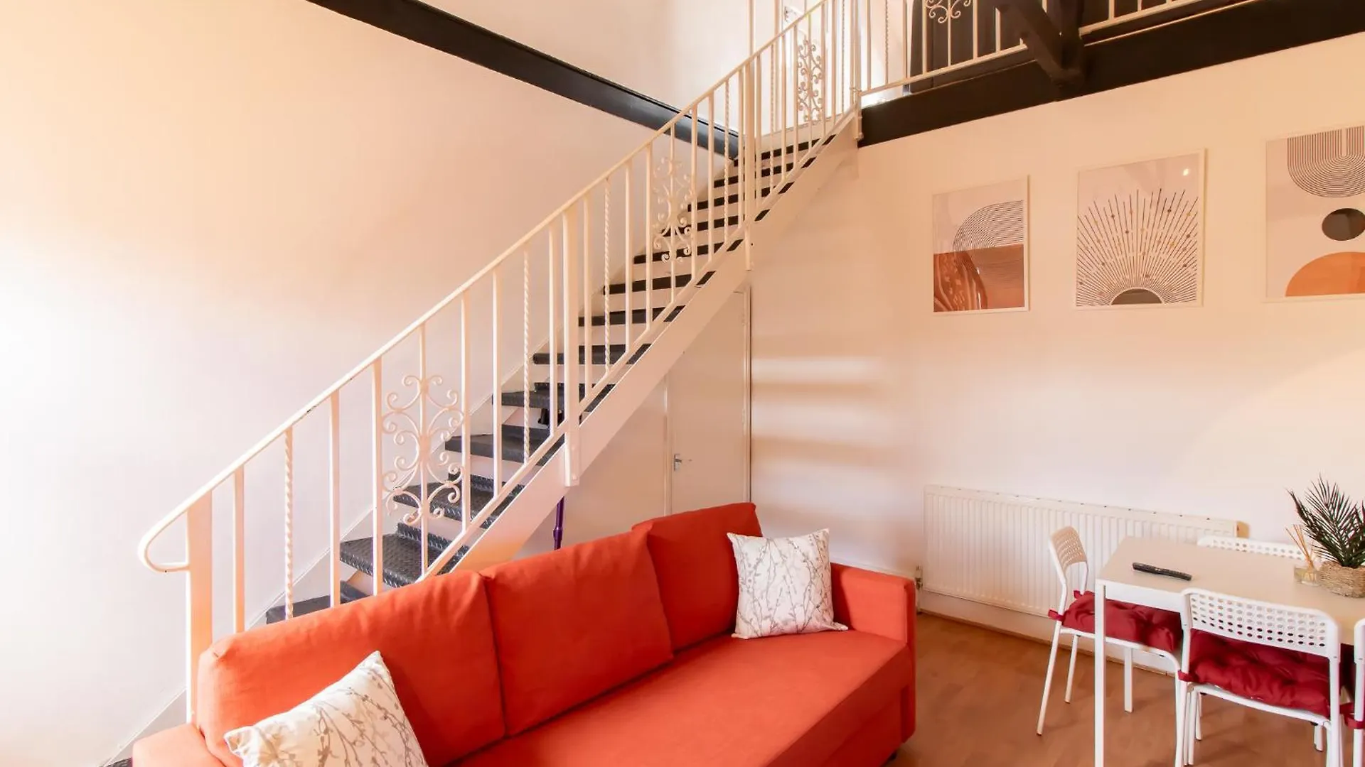 ניוקאסל 5 Bedrooms Eastbourne-Luna Apartments 0*,