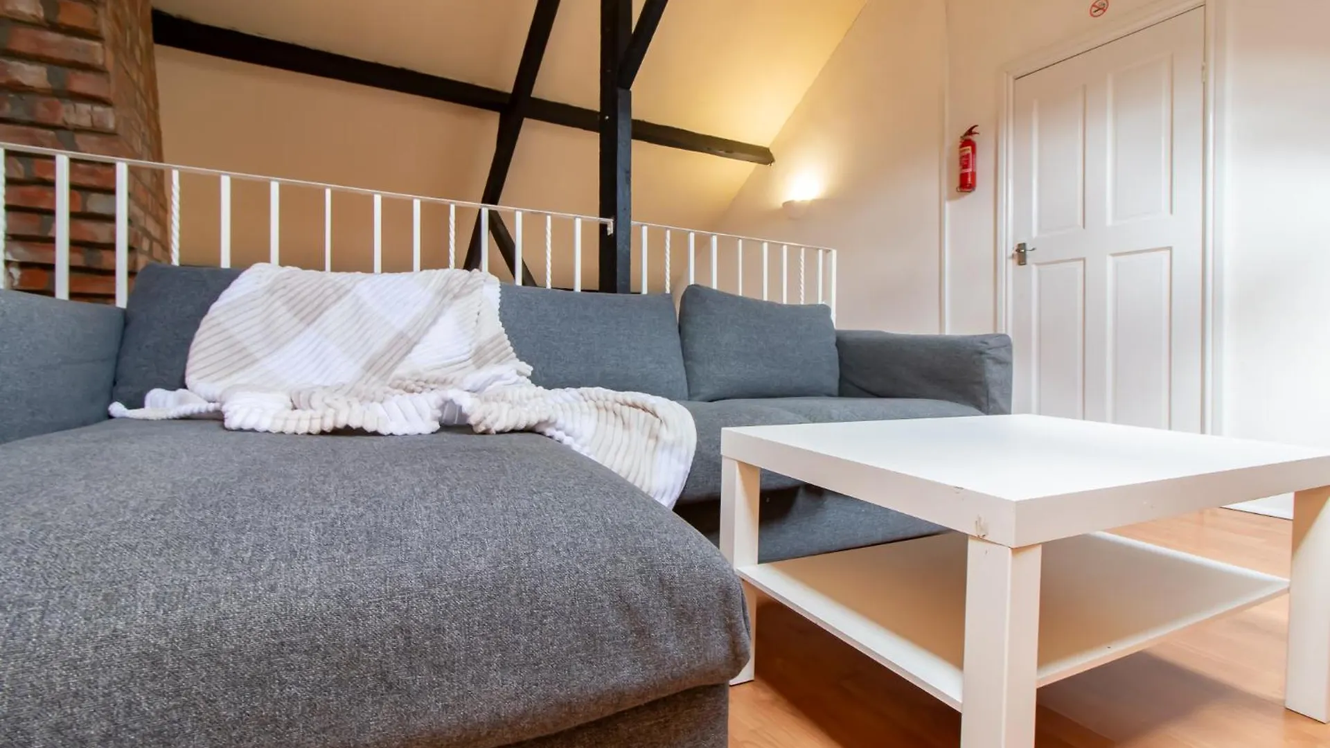ניוקאסל 5 Bedrooms Eastbourne-Luna Apartments