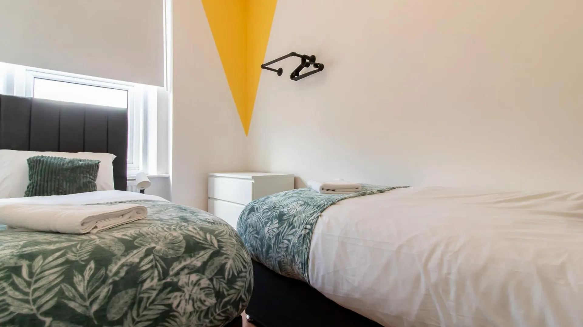 ניוקאסל 5 Bedrooms Eastbourne-Luna Apartments